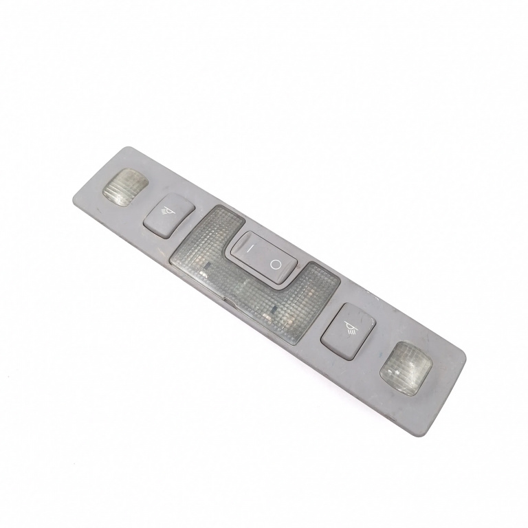 Plafoniera Audi A6 (4A, C4) 1994-1997 4B0947111 Sidler