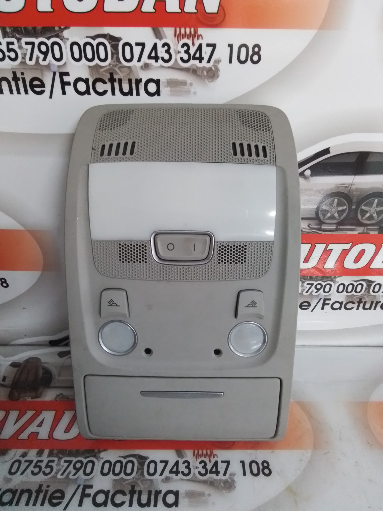 Plafoniera Audi Q5 (2008-2012) [8R] 2.0 Motorina 2010, 8T0947135B