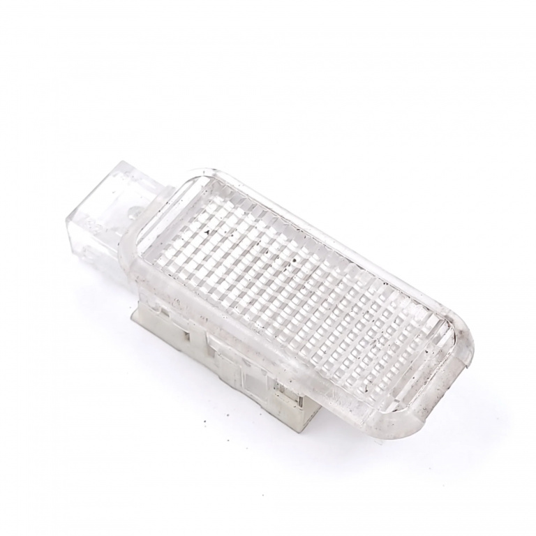 Plafoniera Audi Q7 (4L) 2006-2015 3.0 Tdi Bug Motorina Centru 8D09474