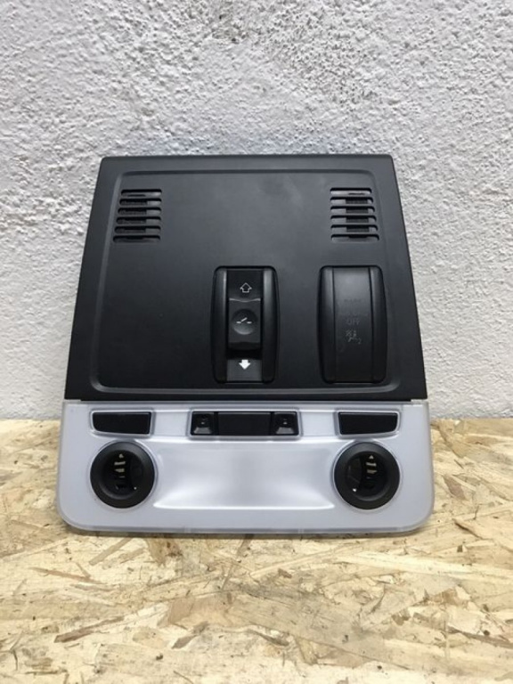 Plafoniera Bmw E84 X1 xdrive suv 2010 (cod intern: 11802)