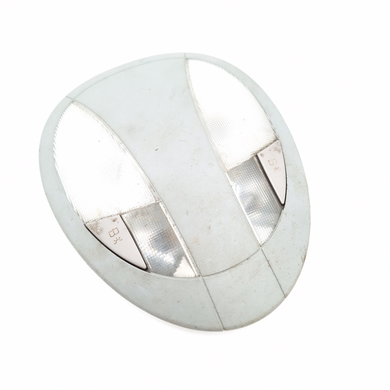 Plafoniera Centru Mercedes-Benz E-CLASS (W211) 2002 - 2009 A2118201901, A 211 820 19 01, 2118201901, 2JA00833600, 2JA 008 336-00, A21182019017D43, A21182019017D43, 15677410, 156774-10, 0010371947