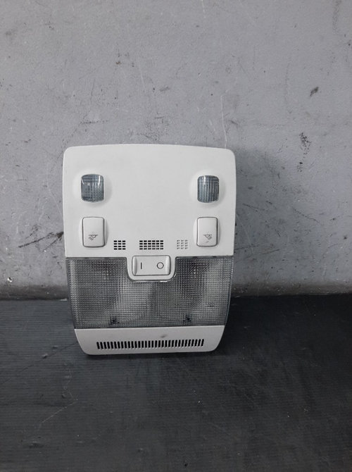 Plafoniera fata audi a4 b7 8ed 8e0947565