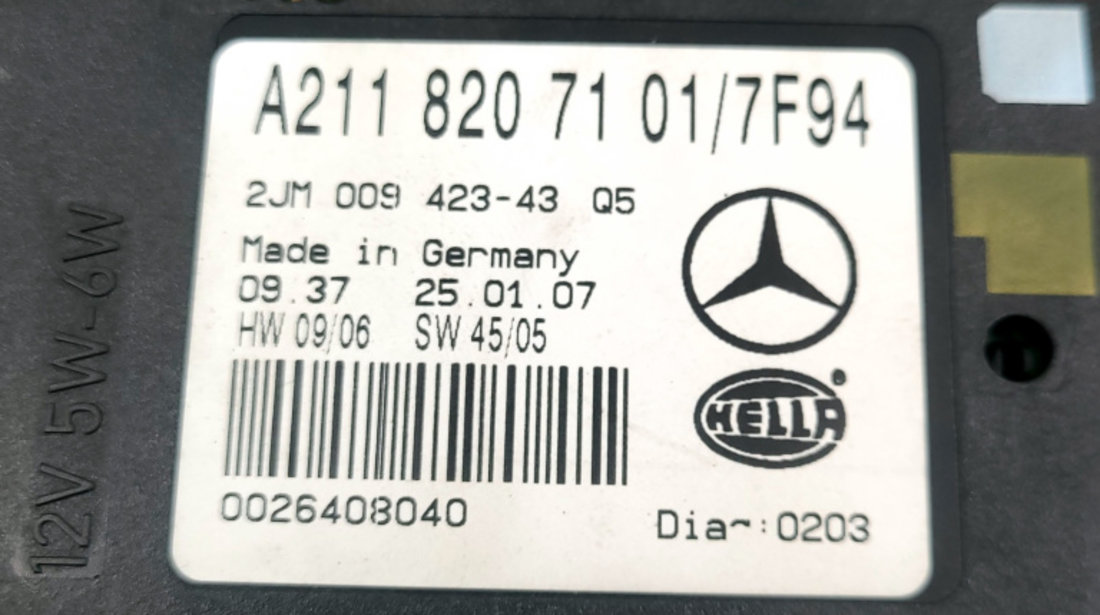 Plafoniera Fata Mercedes-Benz E-CLASS (W211) 2002 - 2009 Motorina A2118207101, A211 820 71 01, 2JM009423-3, 2JM 009 423 43, 2JM009423, 0026408040, 002 640 8040