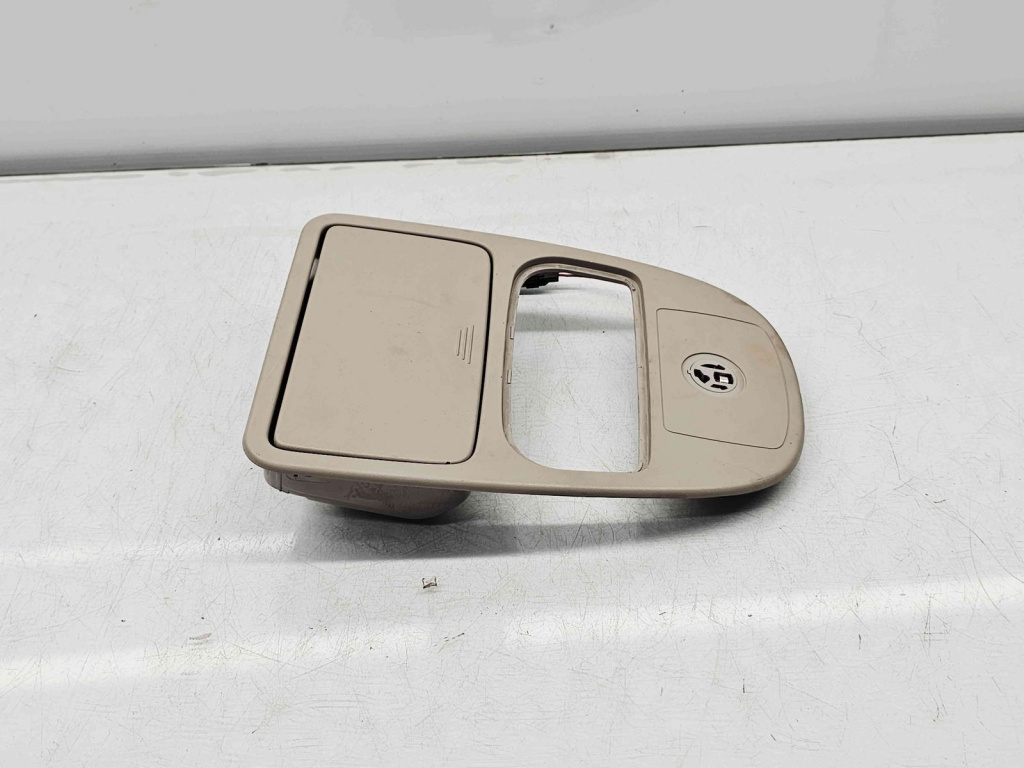 Plafoniera fata Renault Megane 3 [Fabr 2008-2015] 739480006R