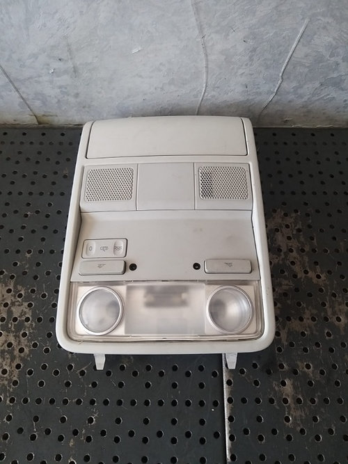 Plafoniera fata suport ochelari vw passat b6 3c 1k0868837 3c0867489b