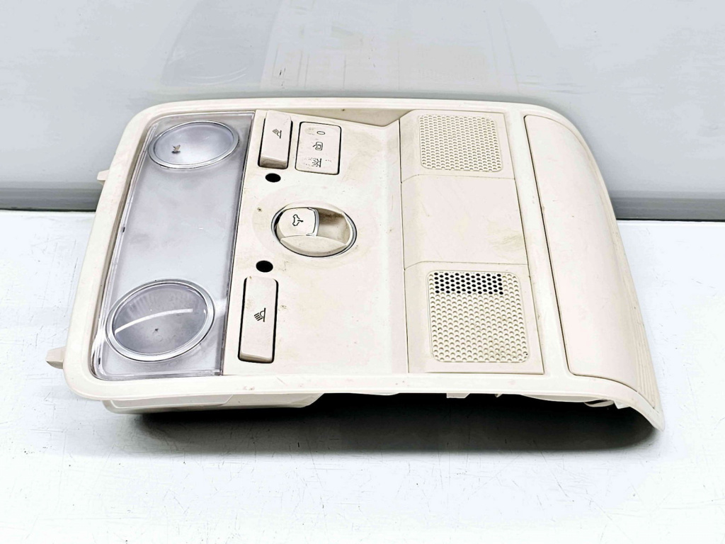 Plafoniera fata Volkswagen Golf 5 (1K1) [Fabr 2004-2008] 1K0947105