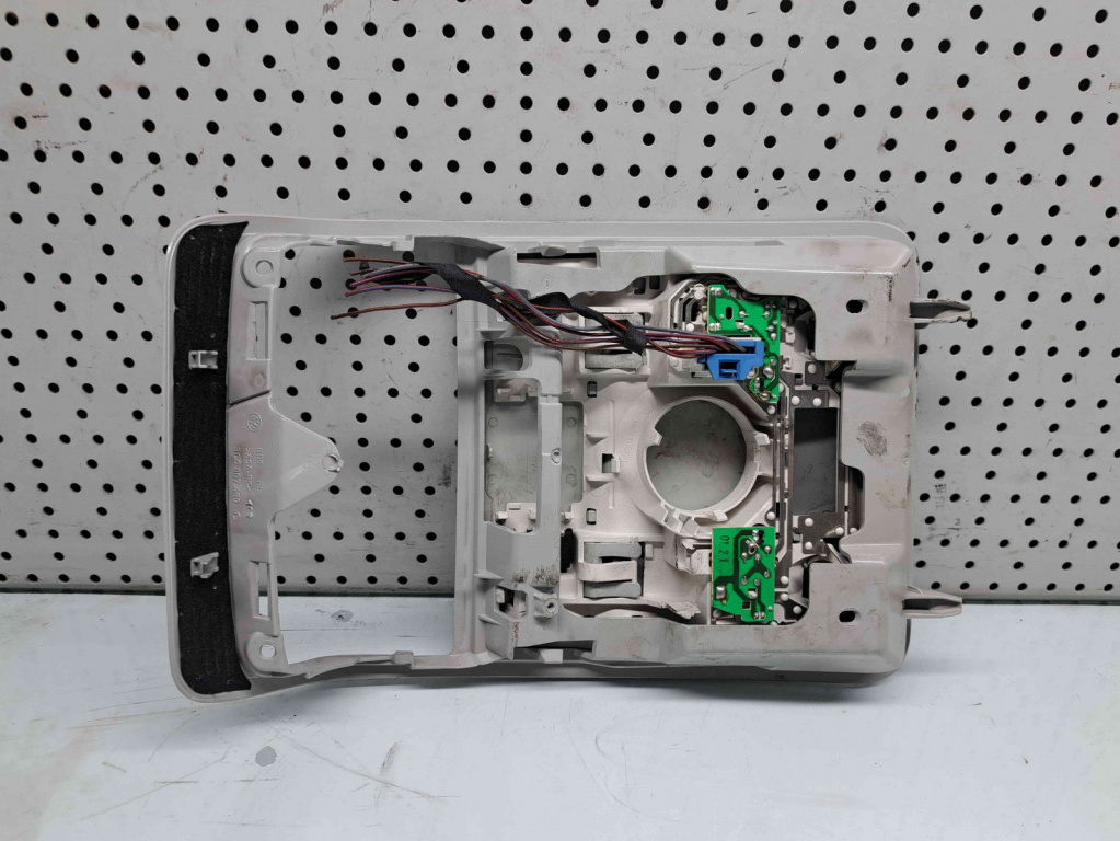 Plafoniera fata Volkswagen Passat CC (357) [Fabr 2008-2012] 1K0947199H