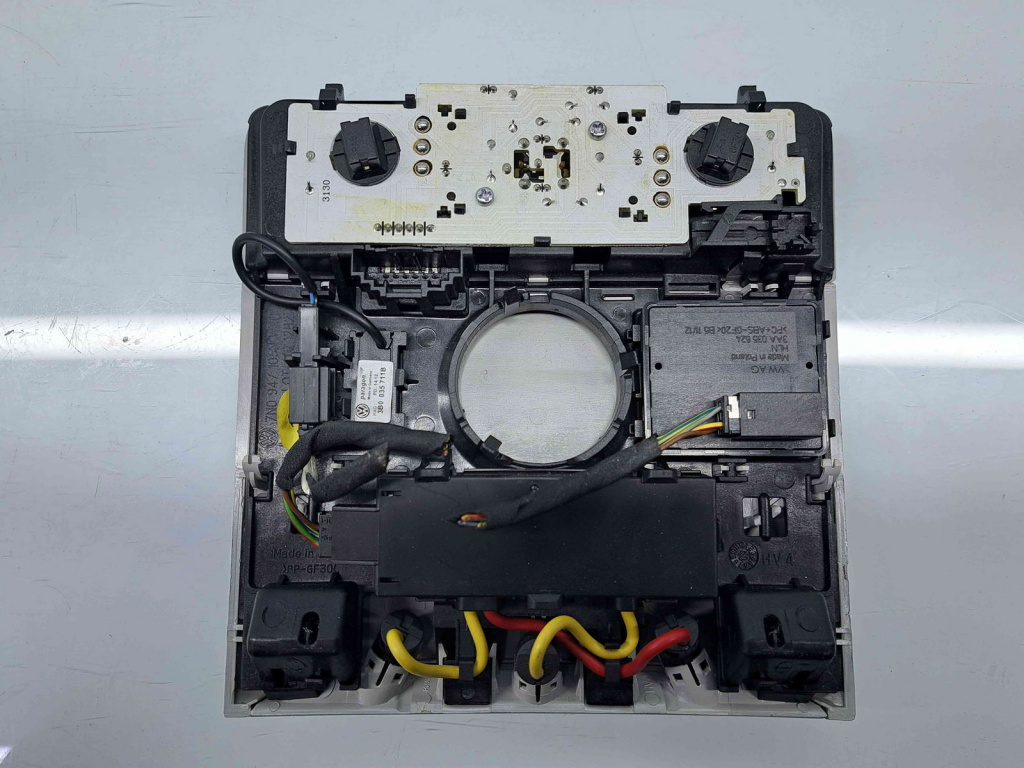 Plafoniera fata Volkswagen Touran (1T3) [Fabr 2010-2015] 7N0947105N