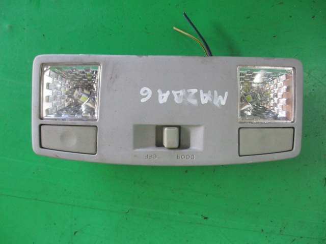 PLAFONIERA / ILUMINATOR INTERIOR MAZDA 6 FAB. 2002 - 2008 ⭐⭐⭐⭐⭐