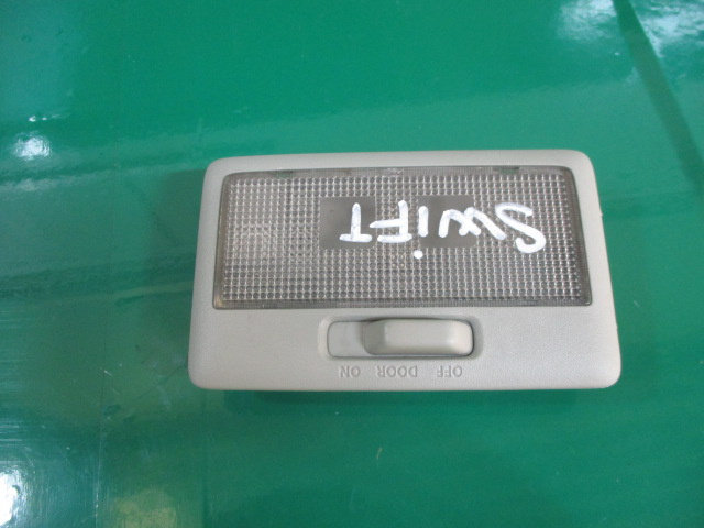 PLAFONIERA / ILUMINATOR INTERIOR SUZUKI SWIFT FAB. 2005 - 2010 ⭐⭐⭐⭐⭐