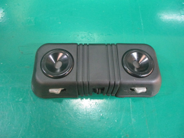 PLAFONIERA / ILUMINATOR INTERIOR SUZUKI VITARA 4x4 FAB. 1988 – 2002 ⭐⭐⭐⭐⭐