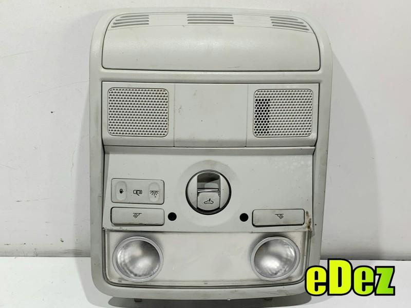 Plafoniera - lampa fata Volkswagen Passat B7 (2010-2014) 1K9867489A