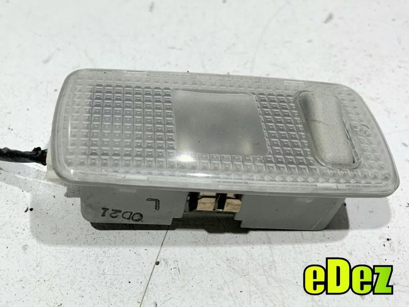 Plafoniera - lampa mijloc Nissan Qashqai facelift (2010-2013) [NJ10]