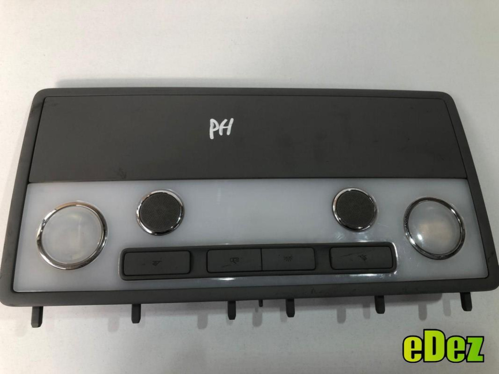 Plafoniera - lampa spate Volkswagen Phaeton facelift (2008-2010) 3d0947136a
