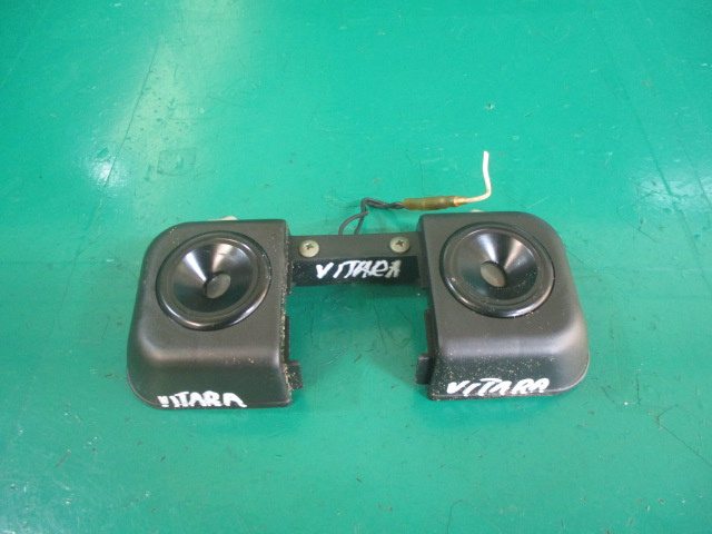 PLAFONIERA LUMINI INTERIOR SUZUKI VITARA 4x4 FAB. 1988 – 2002 ⭐⭐⭐⭐⭐