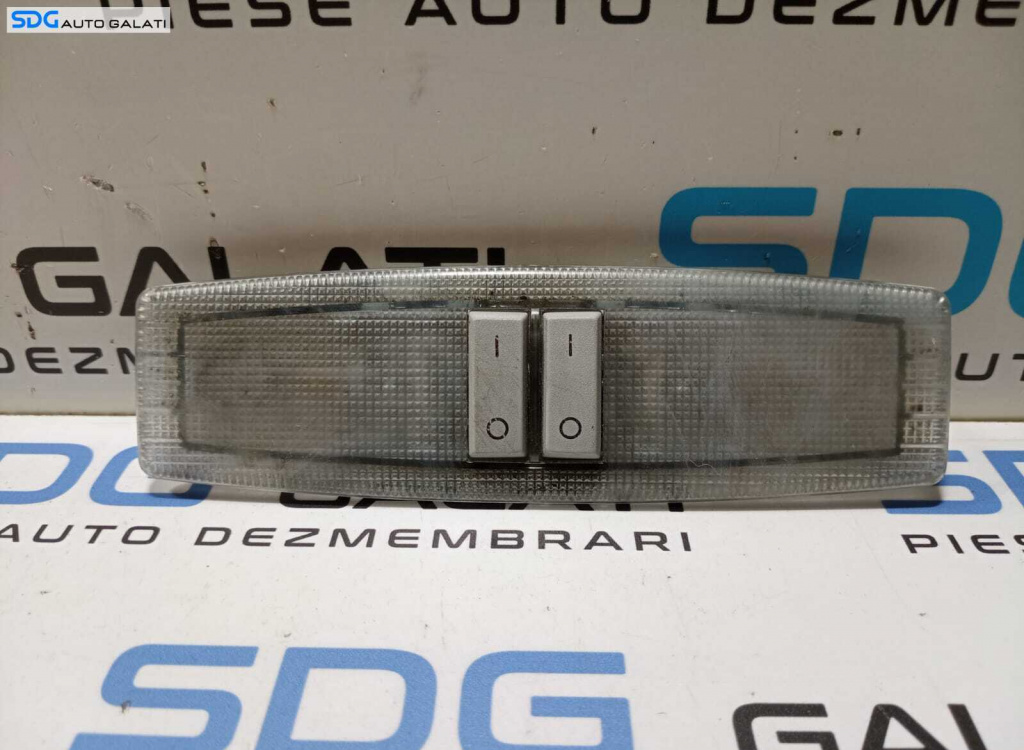Plafoniera Lumini Lampa Iluminare Plafon Plafon Spate Pasageri Opel Astra H 2004 - 2010 Cod 13101641 [M4986]