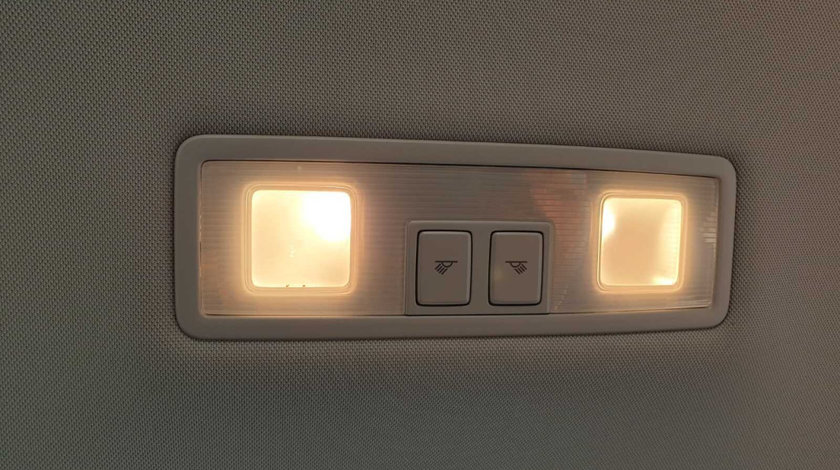 Plafoniera Lumini Spate Pasageri Lampa Iluminare Plafon Habitaclu Interior Volkswagen Golf 7 2013 - 2020 [C5034]