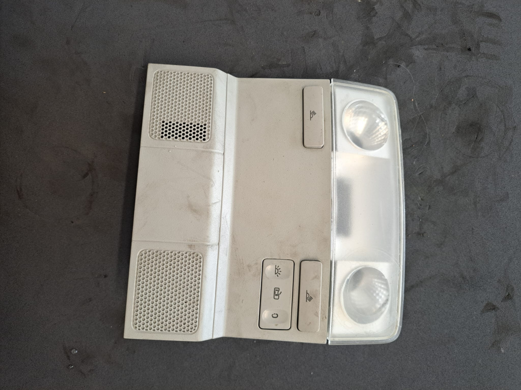 Plafoniera lumini VW Golf 5 2003-2009 - COD 1K0 947 105