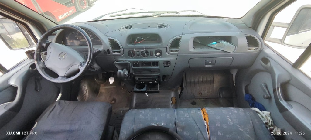 Plafoniera mercedes sprinter 903 2. 2 tdi 130cp