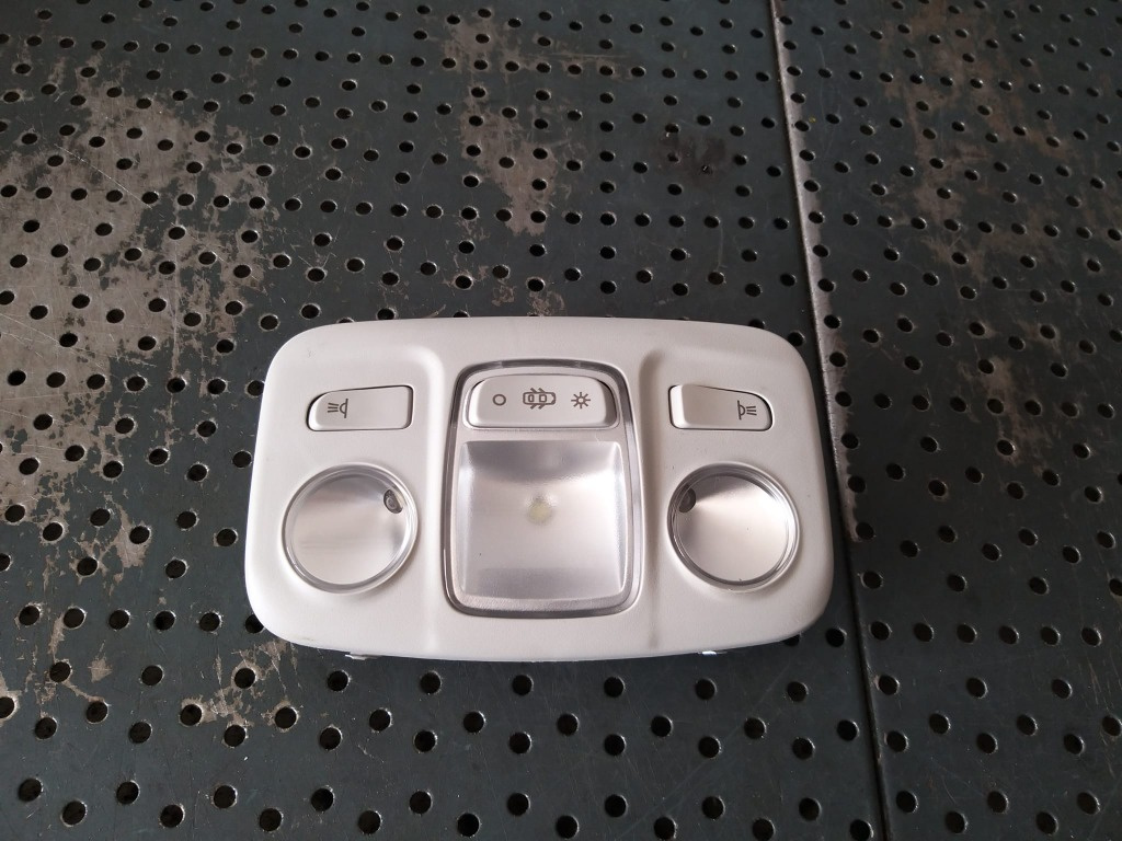 Plafoniera opel zafira e life 96781444bj