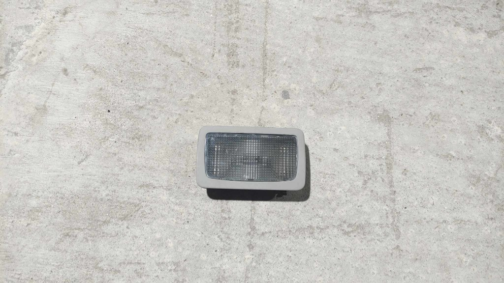 Plafoniera portbagaj 4L0947123 Seat Exeo an fab. 2009 - 2013
