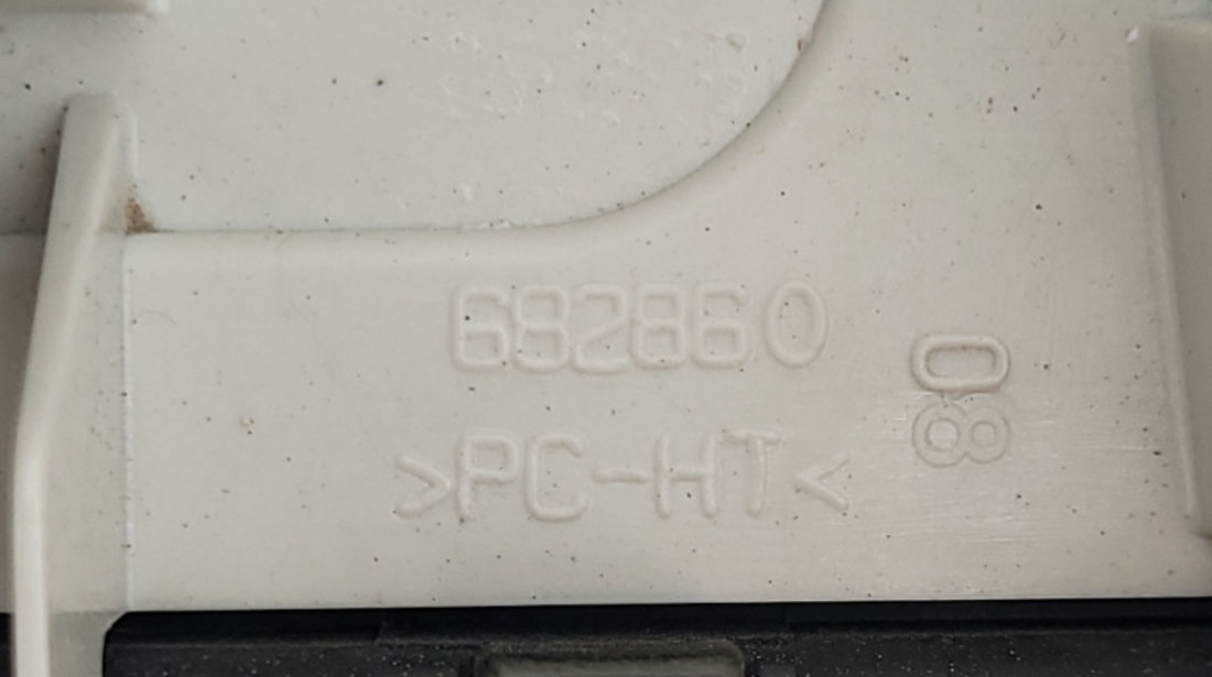 Plafoniera Spate BMW 3 (E90, E91, E93, E92) 2005 - 2013 694519807, 6 945 198-07, 310704003, 6575697206401, 6972064, 28030483