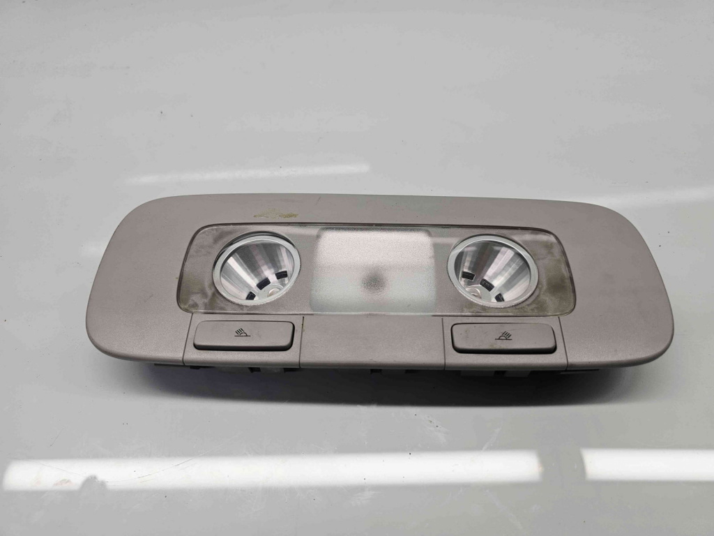 Plafoniera spate Volkswagen Golf 5 Plus (5M1) [Fabr 2005-2008] OEM
