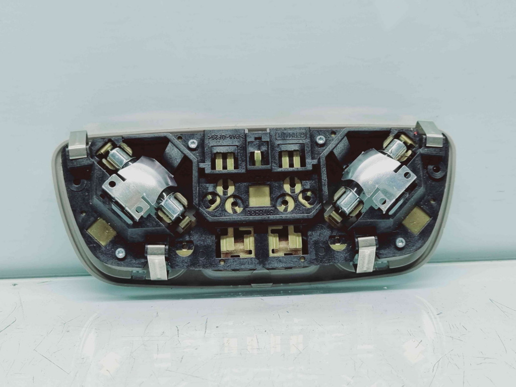 Plafoniera spate Volvo XC90 [Fabr 2002-2014] 9178936