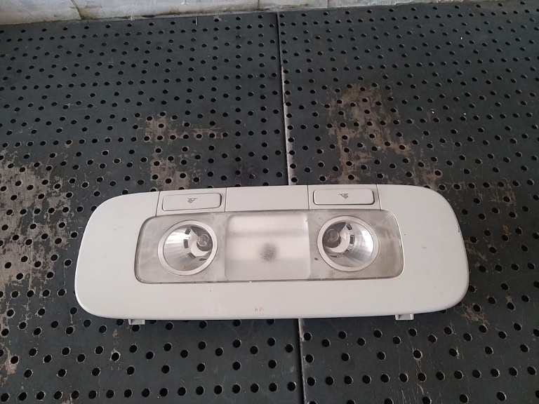 Plafoniera spate vw passat b6 3c 3c0947291c