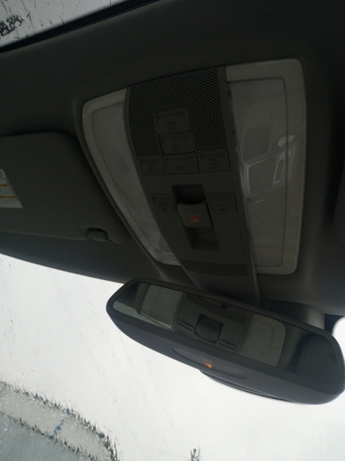 Plafoniera trapa mercedes E class w212 in stare foarte buna