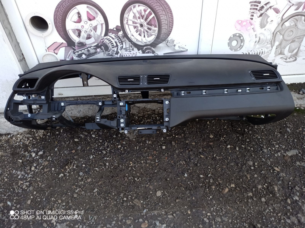 Planşa de bord , VW Passat B6 cod - 3C1857003SR / 3C0880204E