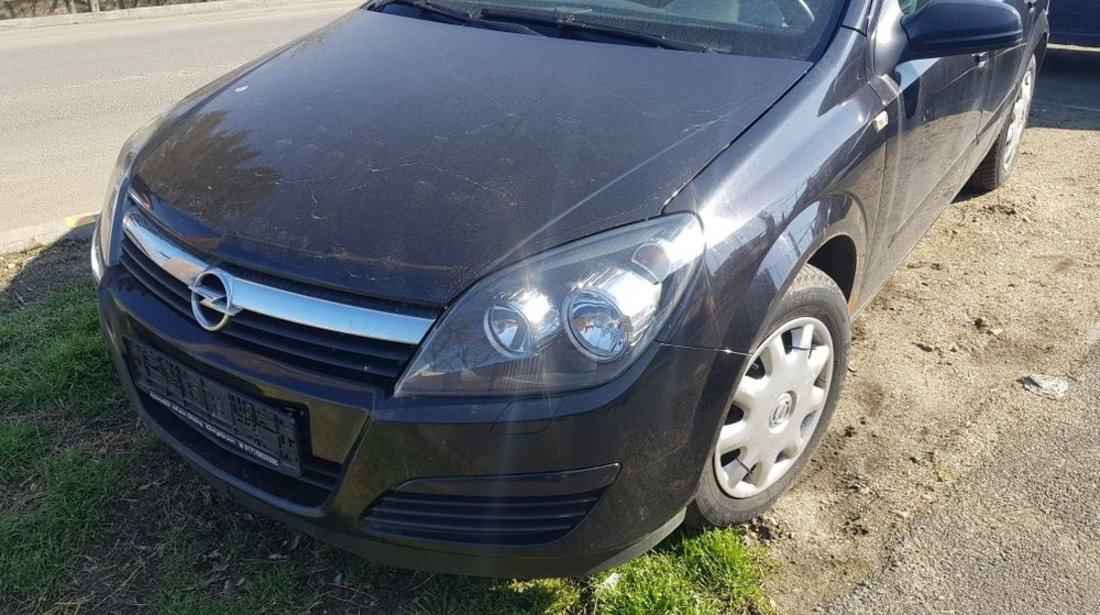 Planetară stanga scurtă Opel Astra H 1.7 cdti 101 cp 74 kw z17dth