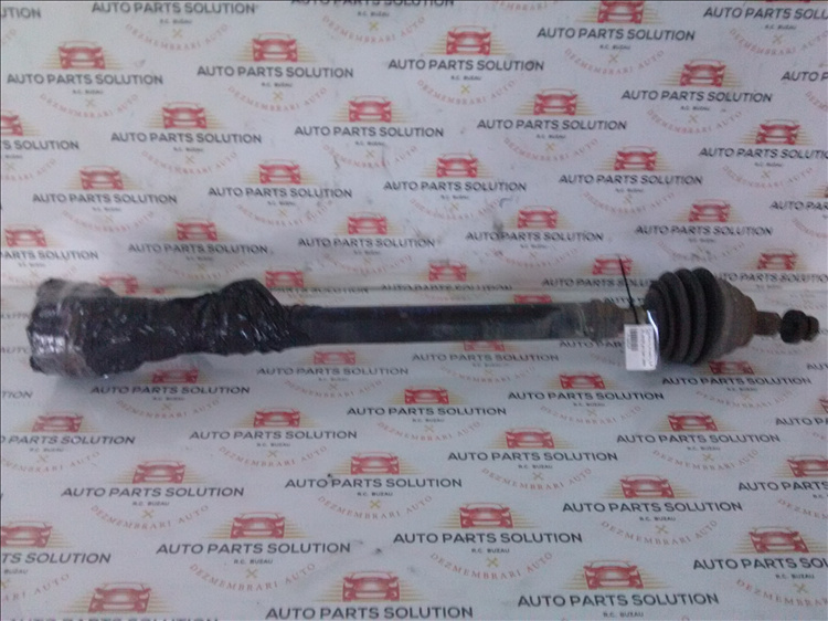 Planetara dreapta 1.6 FSI VW JETTA an fabr.2008