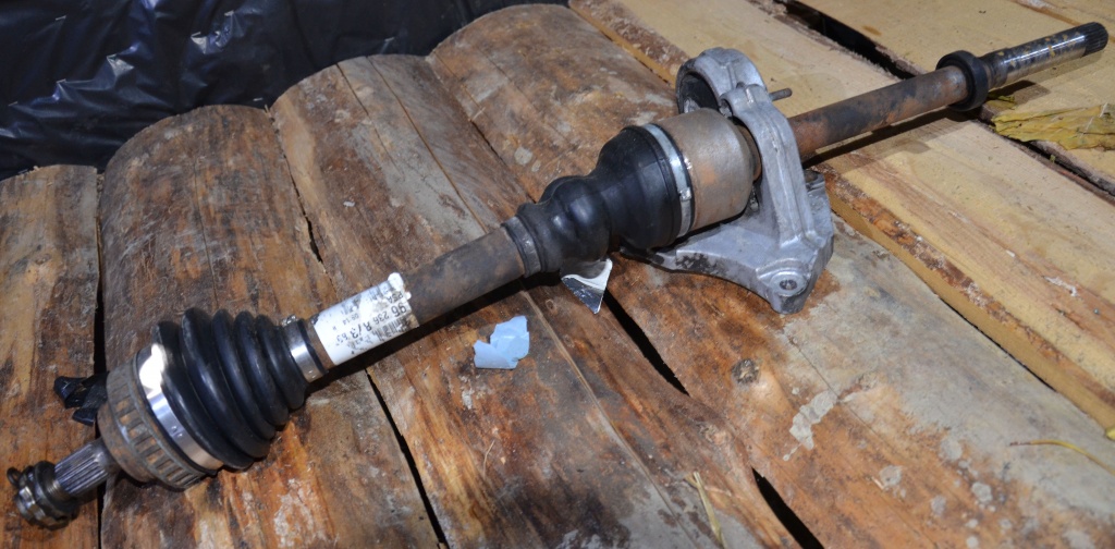 Planetara dreapta Citroen Xsara 2003 / 9623687380