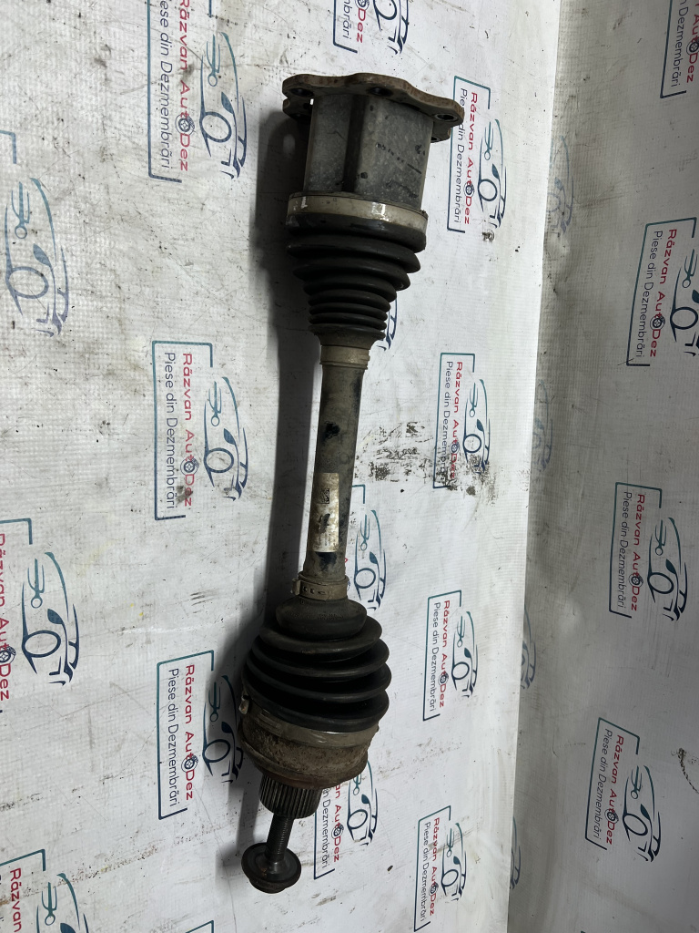 Planetara dreapta fata Audi A4 B9 1.4 Benzina 2017, 8W0407271G / CUTIE MANUALA