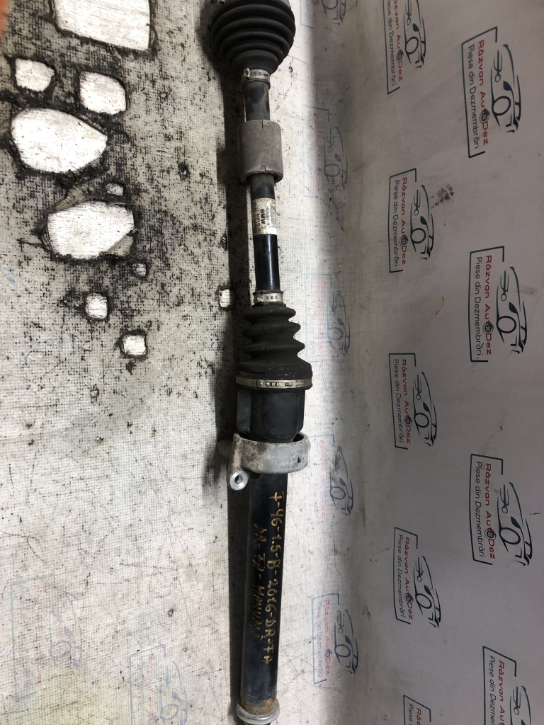 Planetara dreapta fata BMW Seria 2 F46 1.5 Benzina 2016, 864336404