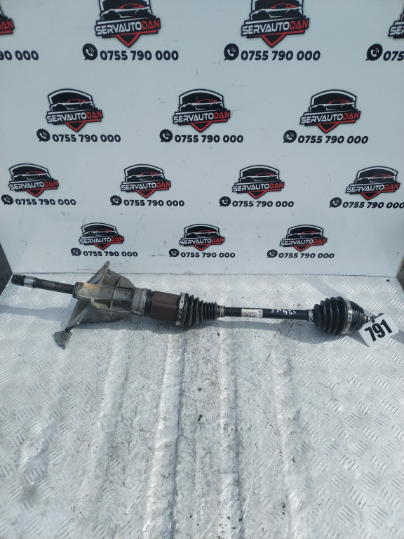 Planetara dreapta fata BMW X3 (2010-2017) [F25] 2.0 Motorina 2010, 7598028