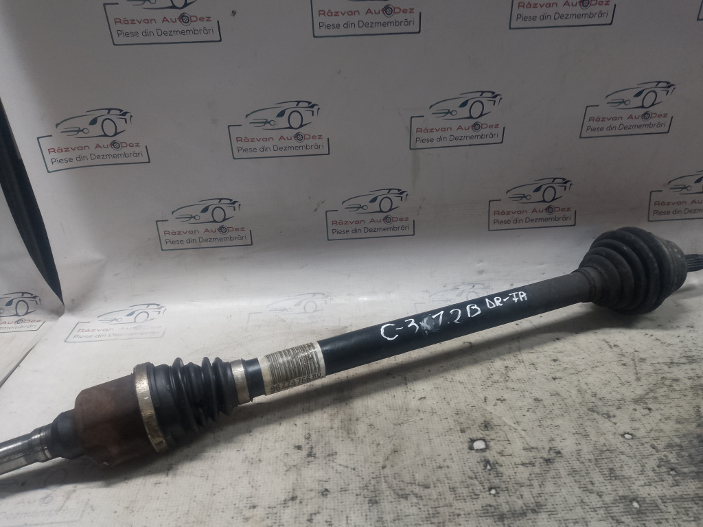 Planetara dreapta fata Citroen C3 1.2 Benzina 2017, 9677476680