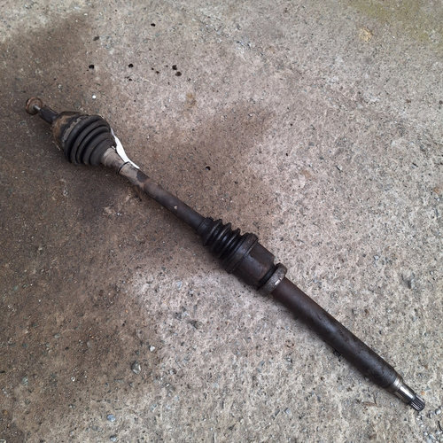 Planetara Dreapta,fata Ford FOCUS Mk 2 2005 - 2010 Benzina