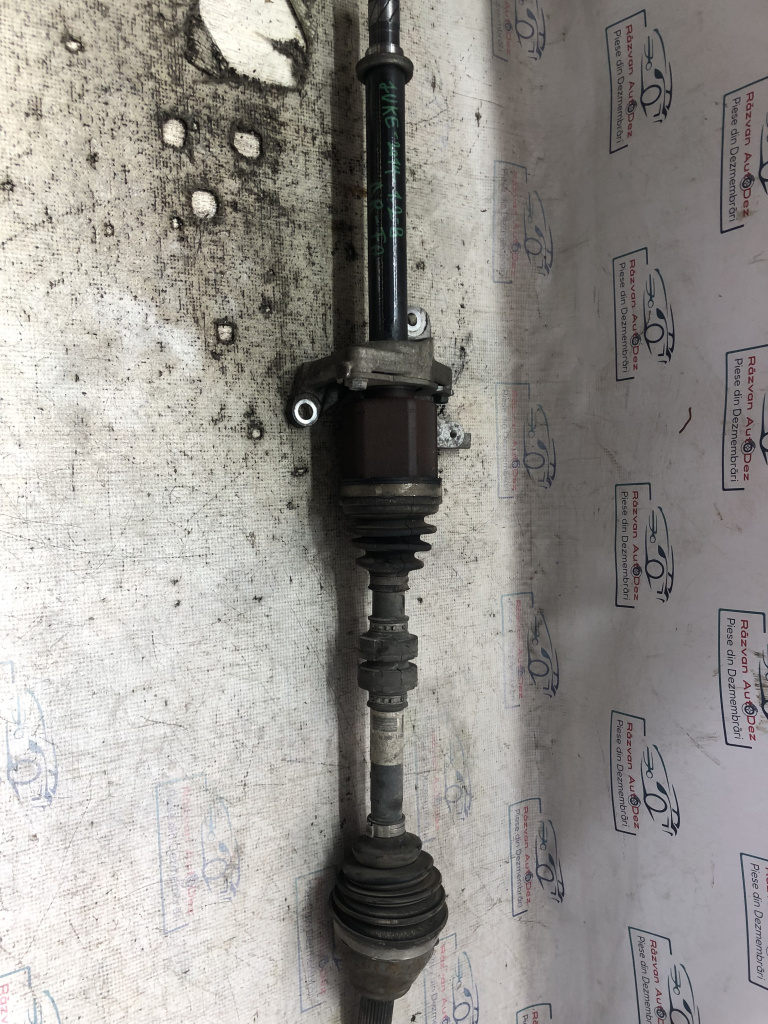 Planetara dreapta fata Nissan Juke 1.2 Benzina 2014