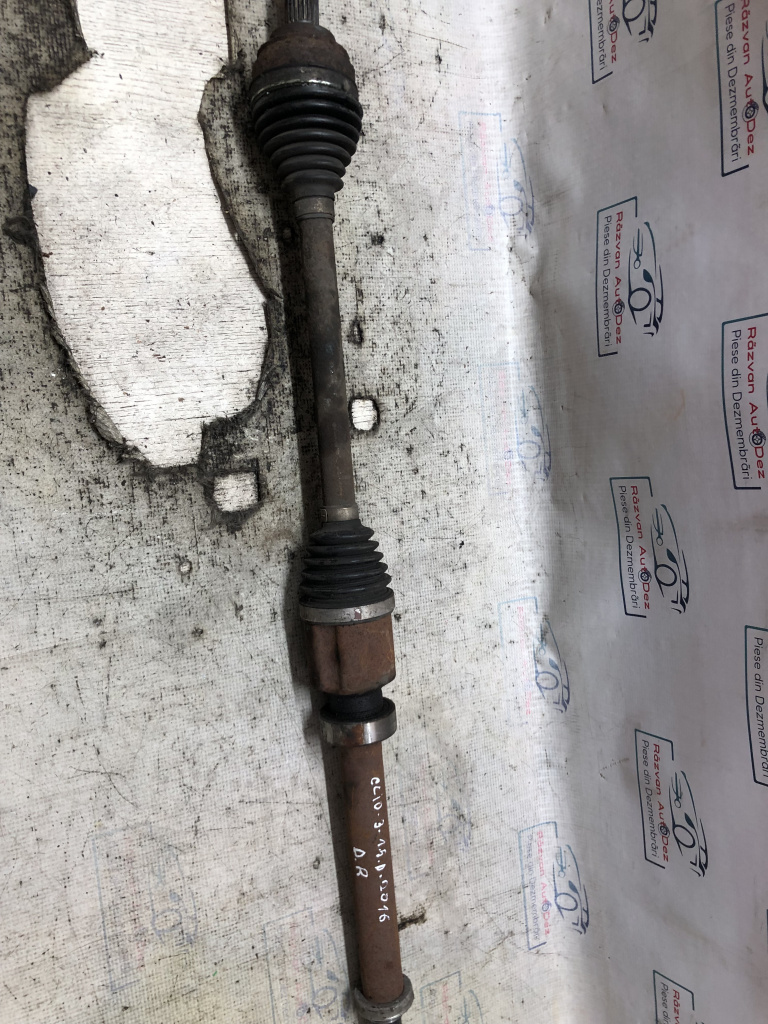 Planetara dreapta fata Renault Clio 4 1.5 Motorina 2016, CU BURDUF DEFECT