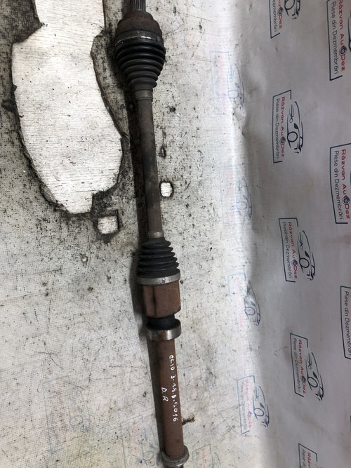 Planetara dreapta fata Renault Clio 4 1.5 Motorina 2016, CU BURDUF DEFECT