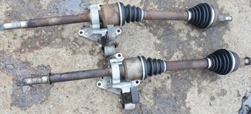 Planetara dreapta lunga Citroen C5 2.0 hdi 80kw 110cp RHZ