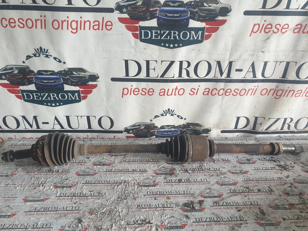 Planetara dreapta originala Nissan Primastar 2.0 dCi 90 cai