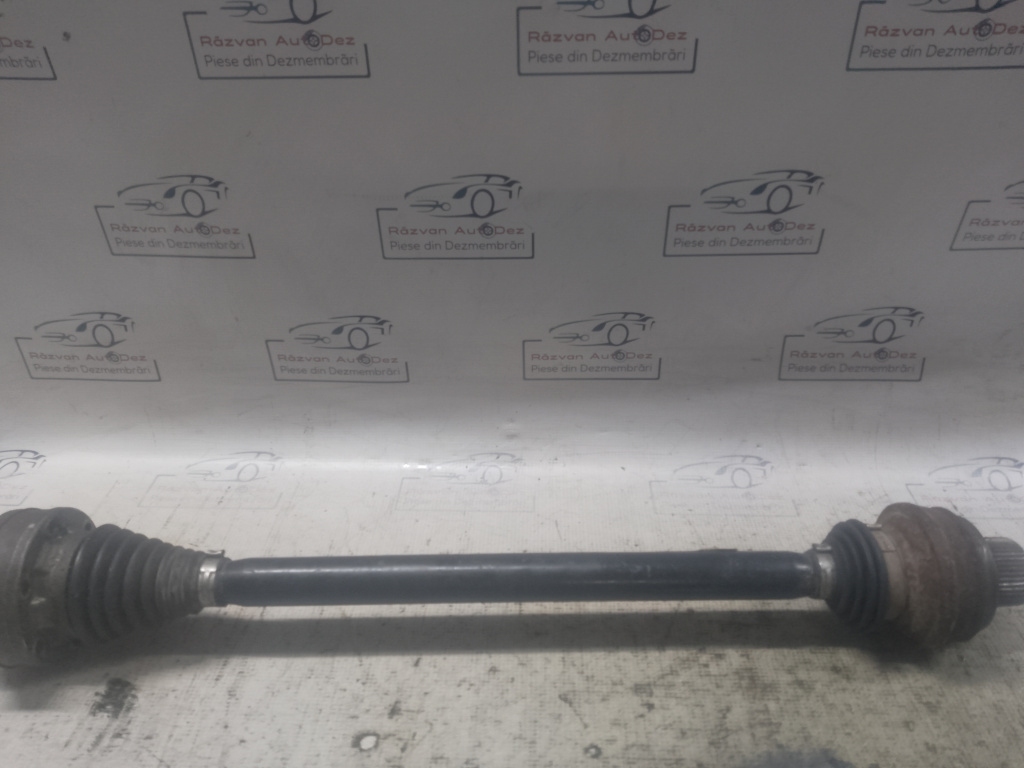 Planetara dreapta spate Audi Q5 2.0 2010, 8R0501203B
