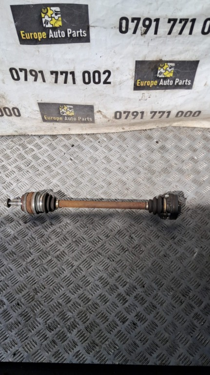 Planetara dreapta spate BMW Seria 1 E87 an 2011