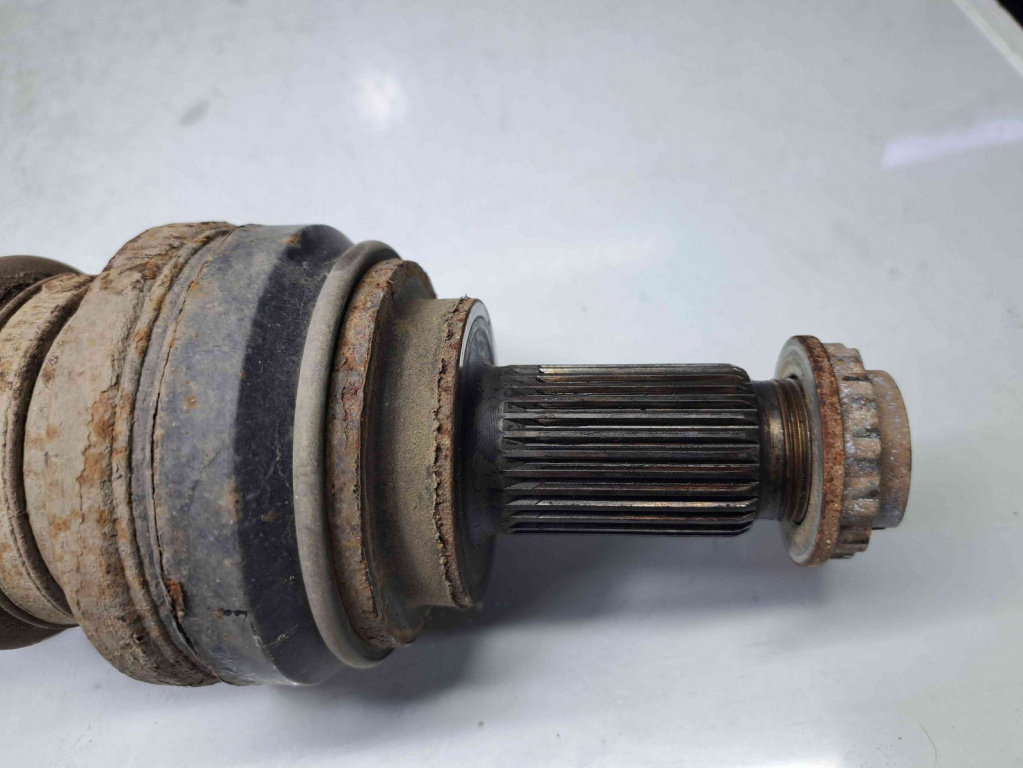 Planetara dreapta spate Bmw X1 (E84) [Fabr 2009-2015] OEM 2.0 N47D20C 2.0 N47D20C 135KW / 184CP