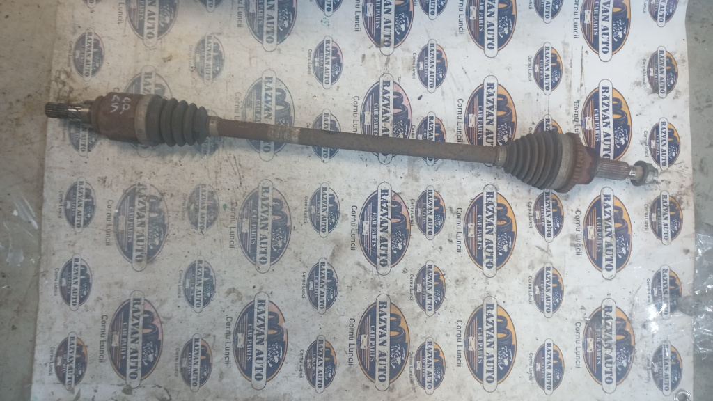 Planetara dreapta spate Dacia Duster 1.5 Motorina 2013, 820093996