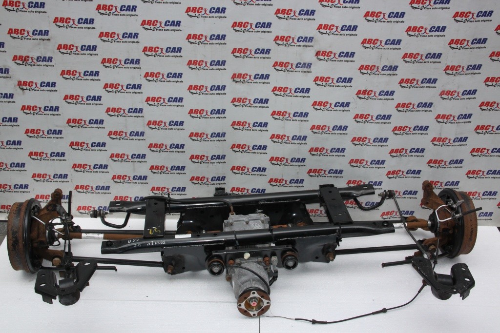 Planetara dreapta spate Dacia Duster 1.6 Benzina cod: 396004652R model 2015