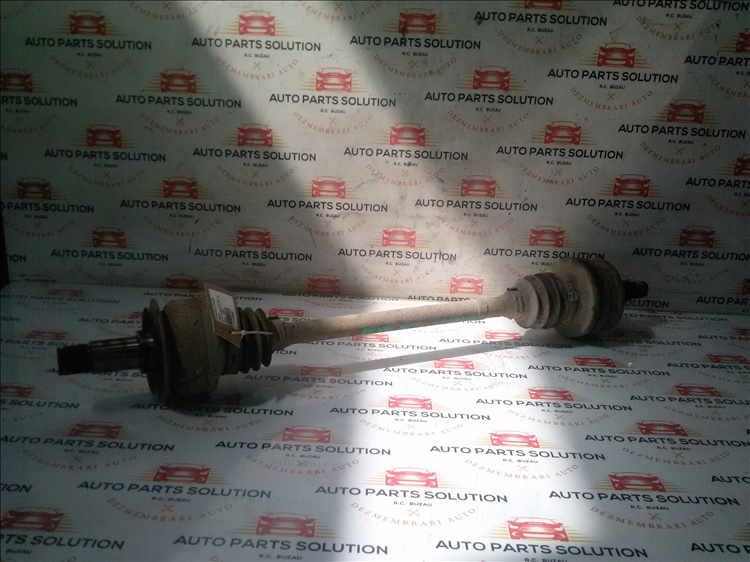 Planetara dreapta spate M C CLASS 2.2 CDI an fabr. 2003
